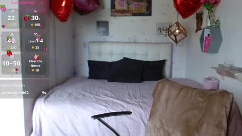 Snapshot of mia_velvet1 chatting on March 30, 2:51 pm MIA online show from March 30, 2:51 pm