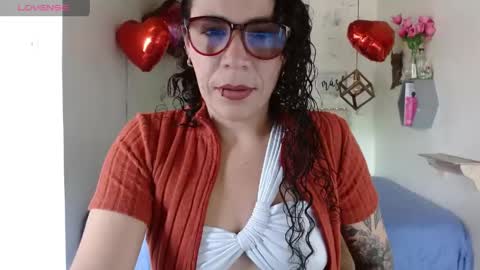 Snapshot of mia_velvet1 chatting on April 18, 3:49 pm MIA online show from April 18, 3:49 pm