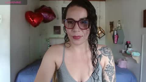 Snapshot of mia_velvet1 chatting on May 3, 2:23 pm MIA online show from May 3, 2:23 pm