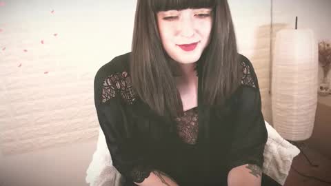 Snapshot of mia_wallase chatting on September 9, 9:20 am mia_wallase online show from September 9, 9:20 am