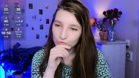 Mia online show from February 8, 10:40 am