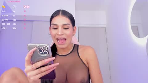     online show from December 17, 9:17 am