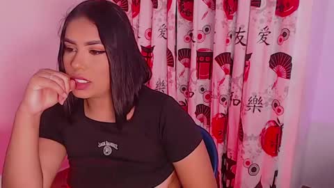 Snapshot of miaa_cameron1 chatting on January 10, 6:49 pm Mia online show from January 10, 6:49 pm