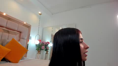 Mia  online show from June 13, 1:31 pm