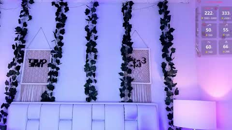 Mia online show from March 5, 11:28 am