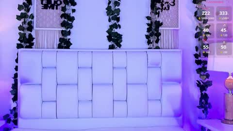 Mia online show from March 27, 11:32 am