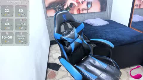       online show from October 22, 2:06 pm