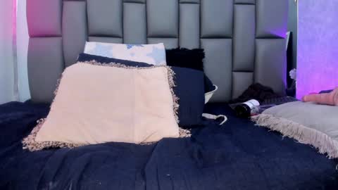 Snapshot of miaabrown__ chatting on February 3, 6:07 pm Mia online show from February 3, 6:07 pm