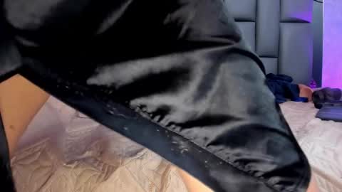 Snapshot of miaabrown__ chatting on February 13, 3:03 pm Mia online show from February 13, 3:03 pm