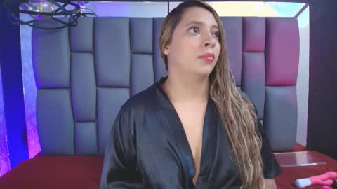 Snapshot of miaabrown__ chatting on September 19, 12:06 pm Mia online show from September 19, 12:06 pm