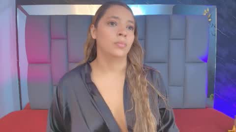 Snapshot of miaabrown__ chatting on September 23, 12:08 pm Mia online show from September 23, 12:08 pm