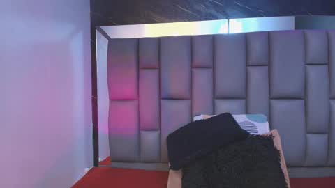 Snapshot of miaabrown__ chatting on November 22, 12:04 pm Mia online show from November 22, 12:04 pm