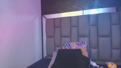 Snapshot of miaabrown__ chatting on November 24, 12:05 pm Mia online show from November 24, 12:05 pm