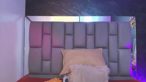 Snapshot of miaabrown__ chatting on November 28, 12:08 pm Mia online show from November 28, 12:08 pm