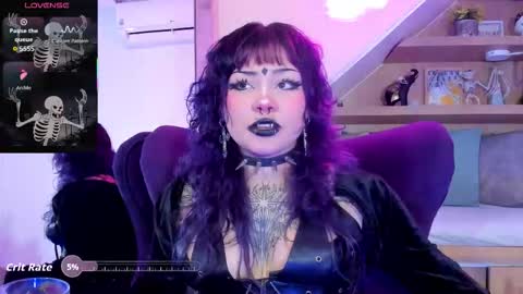 Mia online show from October 3, 4:20 am