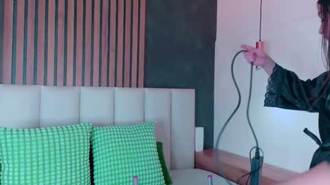 Snapshot of miaanderson__ chatting on January 31, 8:51 pm miaanderson__ online show from January 31, 8:51 pm