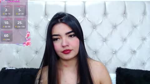 Snapshot of miaasmiith_ chatting on September 22, 11:45 am Alexandra online show from September 22, 11:45 am