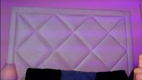 Snapshot of miaasmiith_ chatting on November 25, 12:05 pm Alexandra online show from November 25, 12:05 pm