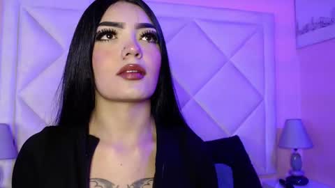 Snapshot of miaasmiith_ chatting on January 8, 11:34 am Alexandra online show from January 8, 11:34 am