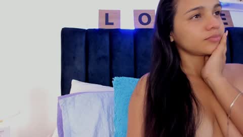 Snapshot of miabrunette23 chatting on January 12, 10:02 am MIA online show from January 12, 10:02 am