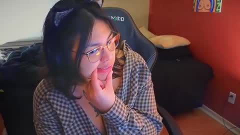 Mia online show from February 24, 1:46 am