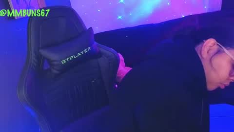 Mia online show from September 25, 1:09 am