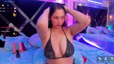 Mia online show from September 9, 1:27 am