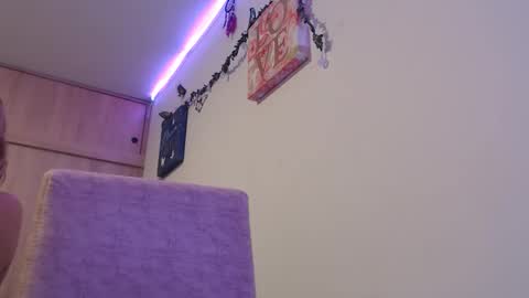 Miia  online show from November 15, 3:15 am