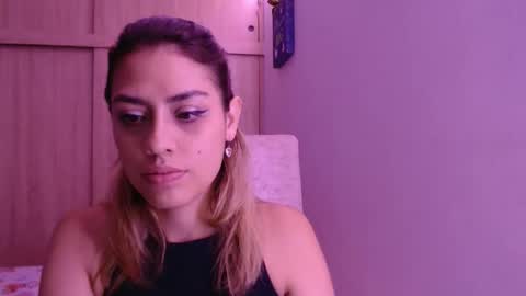 Snapshot of miacollings1 chatting on January 18, 4:27 am Miia online show from January 18, 4:27 am