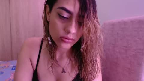Snapshot of miacollings1 chatting on May 1, 7:40 pm Miia online show from May 1, 7:40 pm