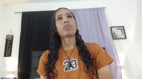 Snapshot of miacoock chatting on November 18, 12:31 pm MiaCoock online show from November 18, 12:31 pm