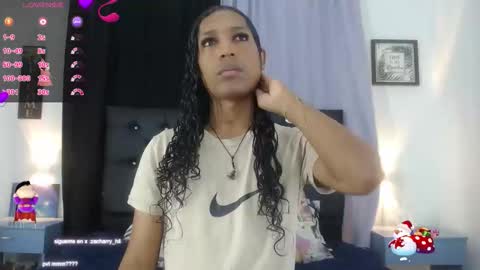 Snapshot of miacoock chatting on December 4, 12:58 pm MiaCoock online show from December 4, 12:58 pm