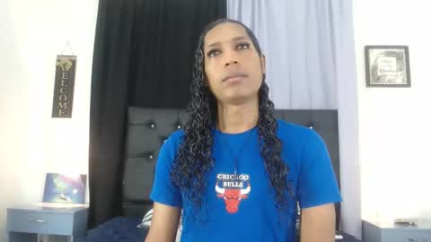 Snapshot of miacoock chatting on December 5, 1:20 pm MiaCoock online show from December 5, 1:20 pm