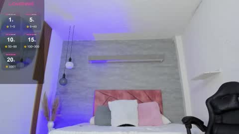 miacooper online show from November 18, 12:20 pm