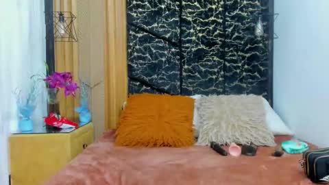 MiaCours online show from March 18, 7:06 pm