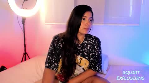 IG Yojanagomez  online show from December 4, 2:04 pm