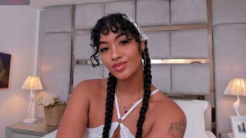 Call me Mia online show from December 10, 7:22 pm