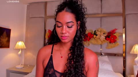 Call me Mia online show from December 14, 2:45 am