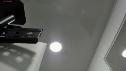 Miah Collins online show from February 14, 8:52 am