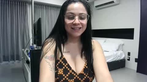 Snapshot of miahale chatting on February 27, 2:42 am Ms Mia Owner Of Your Mind online show from February 27, 2:42 am