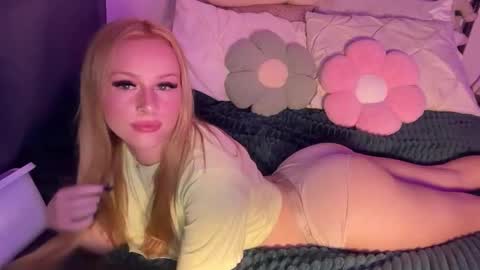 Mia Harper online show from October 29, 8:21 pm