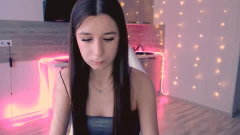 Snapshot of miaharrington chatting on February 17, 12:45 pm miaharrington online show from February 17, 12:45 pm