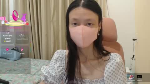 miahchan68 online show from December 14, 5:18 pm