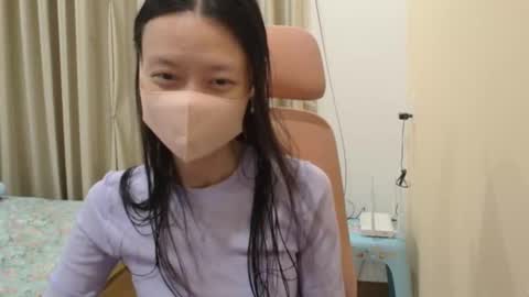 Snapshot of miahchan68 chatting on March 3, 5:19 pm miahchan68 online show from March 3, 5:19 pm