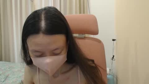 Snapshot of miahchan68 chatting on March 4, 7:58 am miahchan68 online show from March 4, 7:58 am