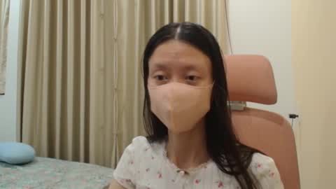 Snapshot of miahchan68 chatting on March 9, 1:15 pm miahchan68 online show from March 9, 1:15 pm