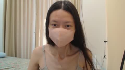 Snapshot of miahchan68 chatting on March 10, 1:32 am miahchan68 online show from March 10, 1:32 am