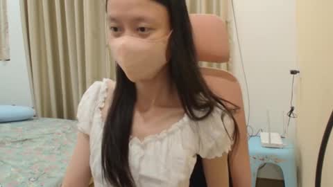 Snapshot of miahchan68 chatting on March 10, 1:38 pm miahchan68 online show from March 10, 1:38 pm