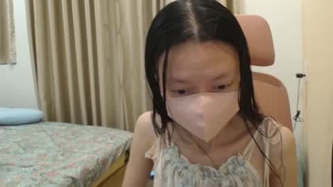 Snapshot of miahchan68 chatting on March 12, 10:54 am miahchan68 online show from March 12, 10:54 am