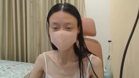 Snapshot of miahchan68 chatting on March 13, 11:28 am miahchan68 online show from March 13, 11:28 am